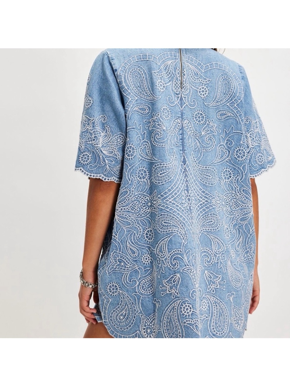 Free People Harlow Embroidered Denim Mini Dress NWT SIZE S - Picture 2 of 5
